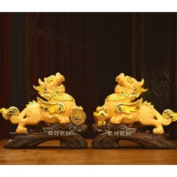 Imitation of Golden Tyrant Pixiu (a pair)